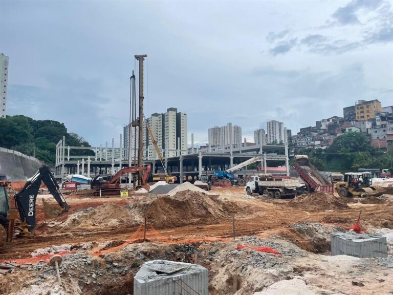 Ferreira Costa Barris | Rótula Metalúrgica