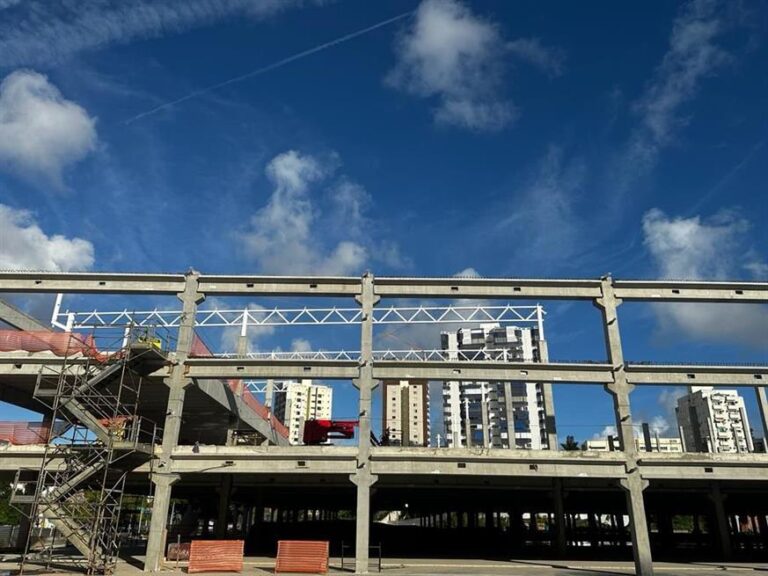 Ferreira Costa Barris | Rótula Metalúrgica