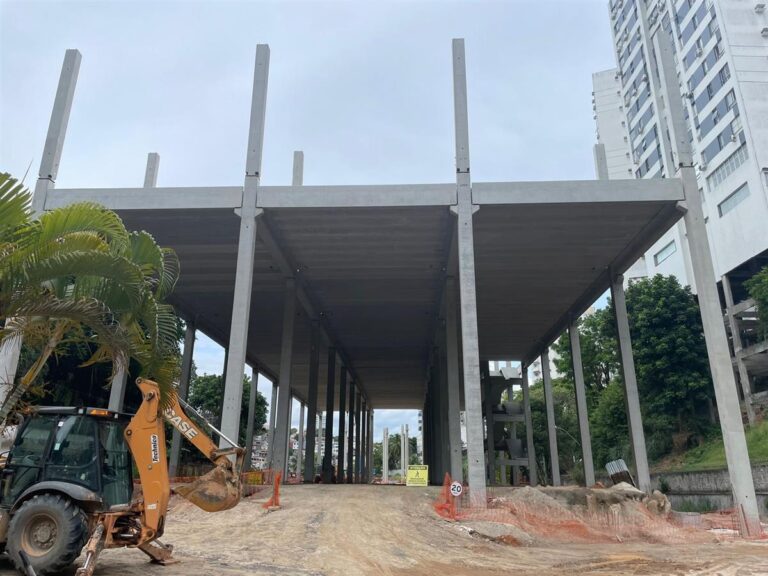 Ferreira Costa Barris | Rótula Metalúrgica