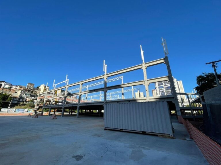 Ferreira Costa Barris | Rótula Metalúrgica