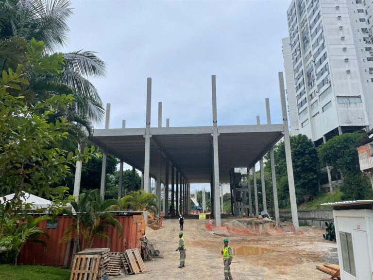 Ferreira Costa Barris | Rótula Metalúrgica