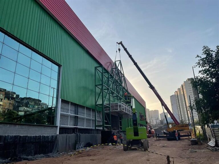 Ferreira Costa Barris | Rótula Metalúrgica