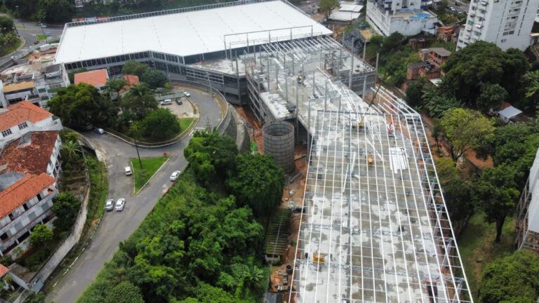 Ferreira Costa Barris | Rótula Metalúrgica