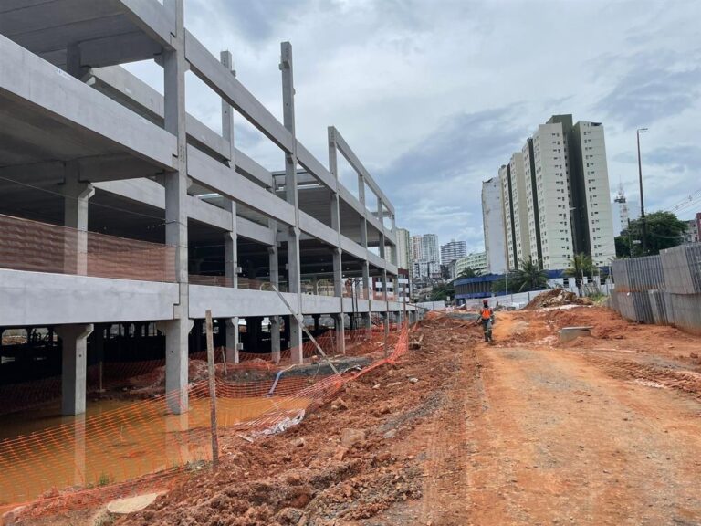 Ferreira Costa Barris | Rótula Metalúrgica