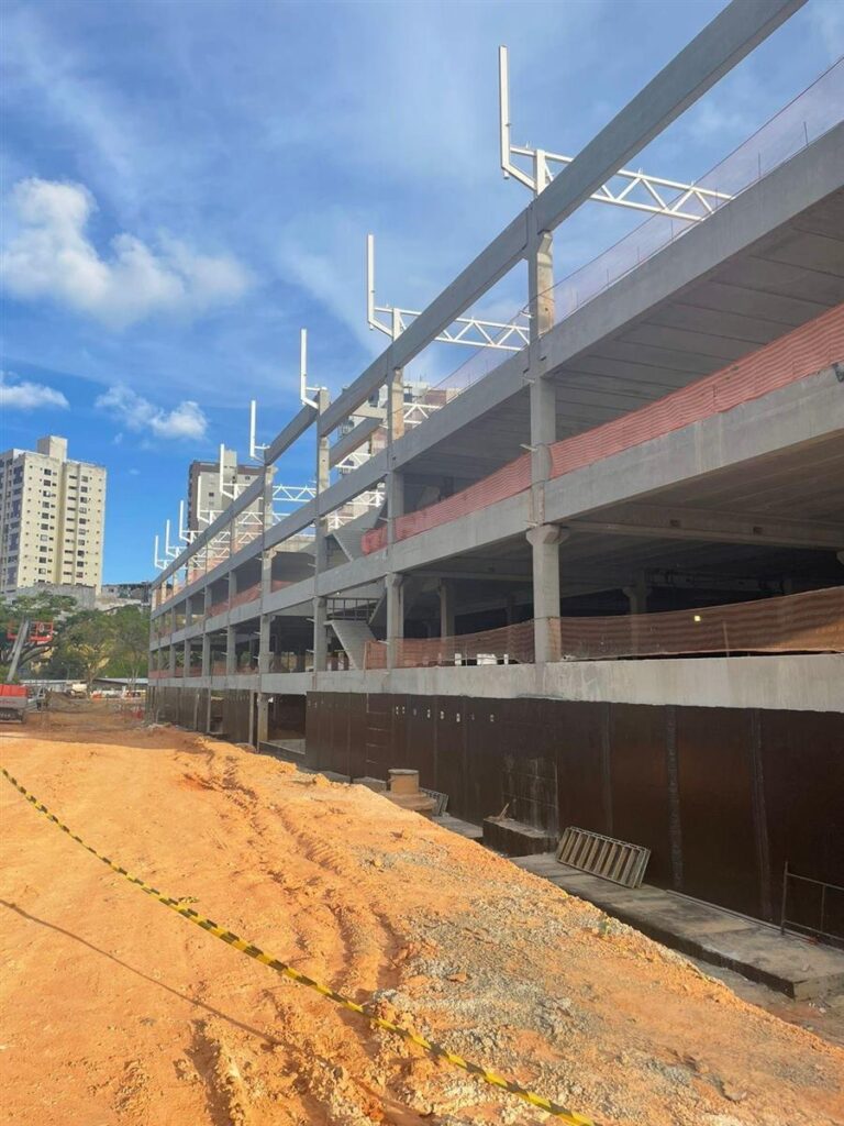 Ferreira Costa Barris | Rótula Metalúrgica