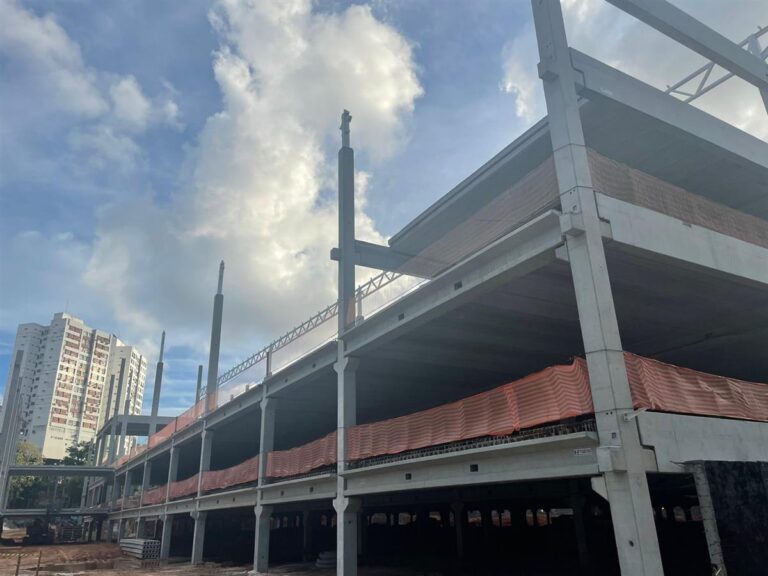 Ferreira Costa Barris | Rótula Metalúrgica