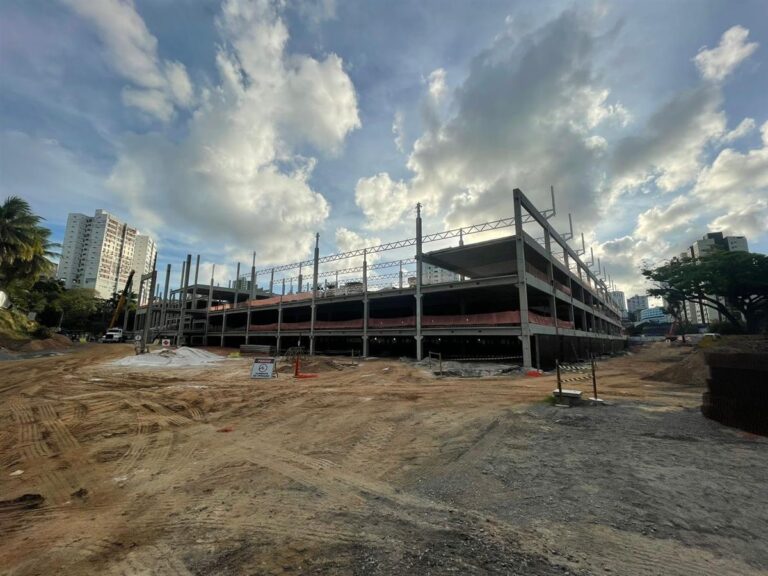 Ferreira Costa Barris | Rótula Metalúrgica