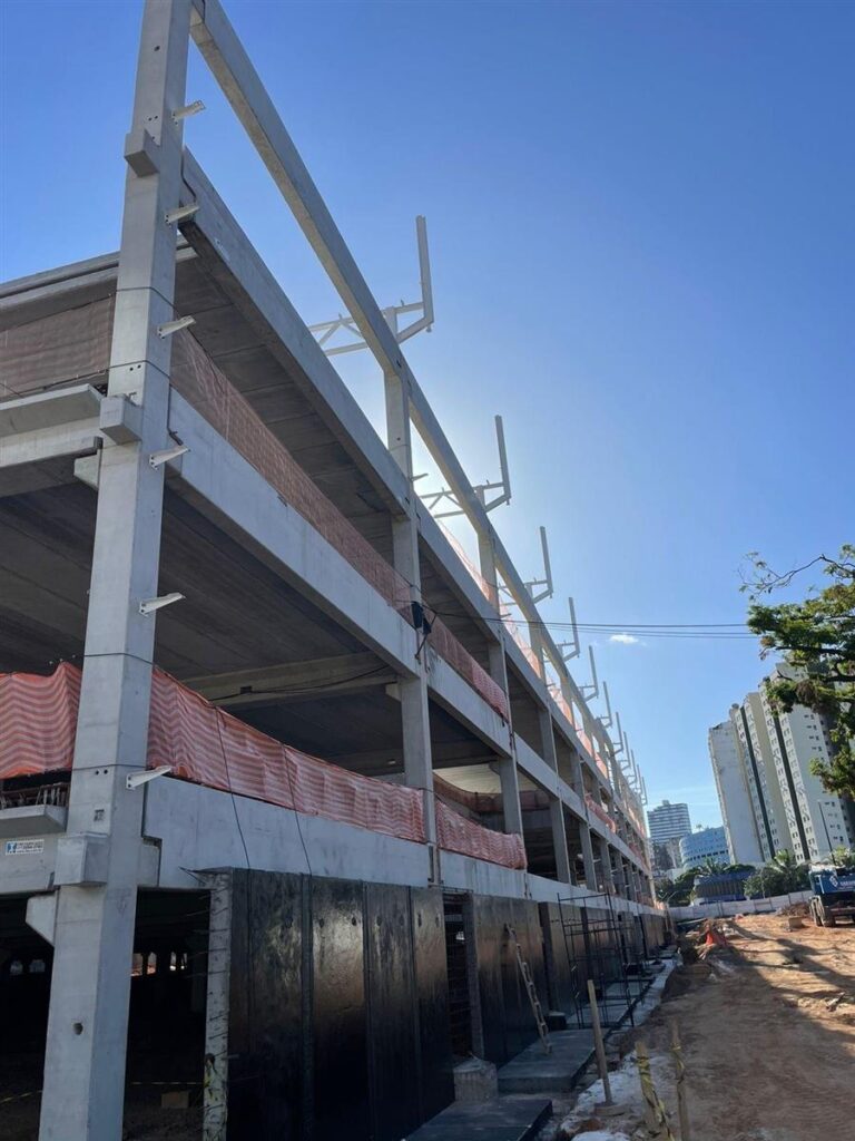 Ferreira Costa Barris | Rótula Metalúrgica