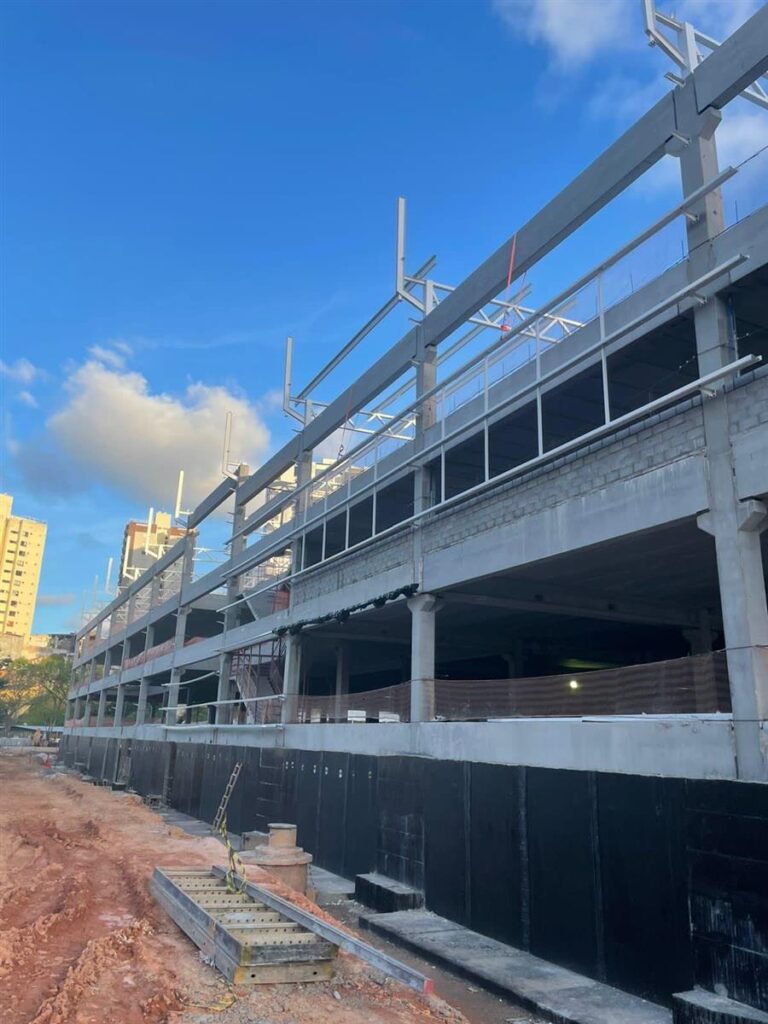 Ferreira Costa Barris | Rótula Metalúrgica